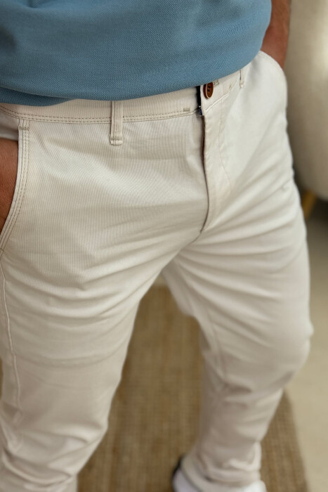 PANTALLONA NJË NGJYRËSHE TË THJESHTA PËR MESHKUJ NË NGJYRËN KREM - 4