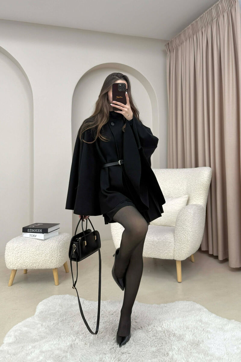 PELERINE NJE NGJYRESHE ME DETAJIN E RRIPIT PER FEMRA NE NGJYRE TE ZEZE - 3