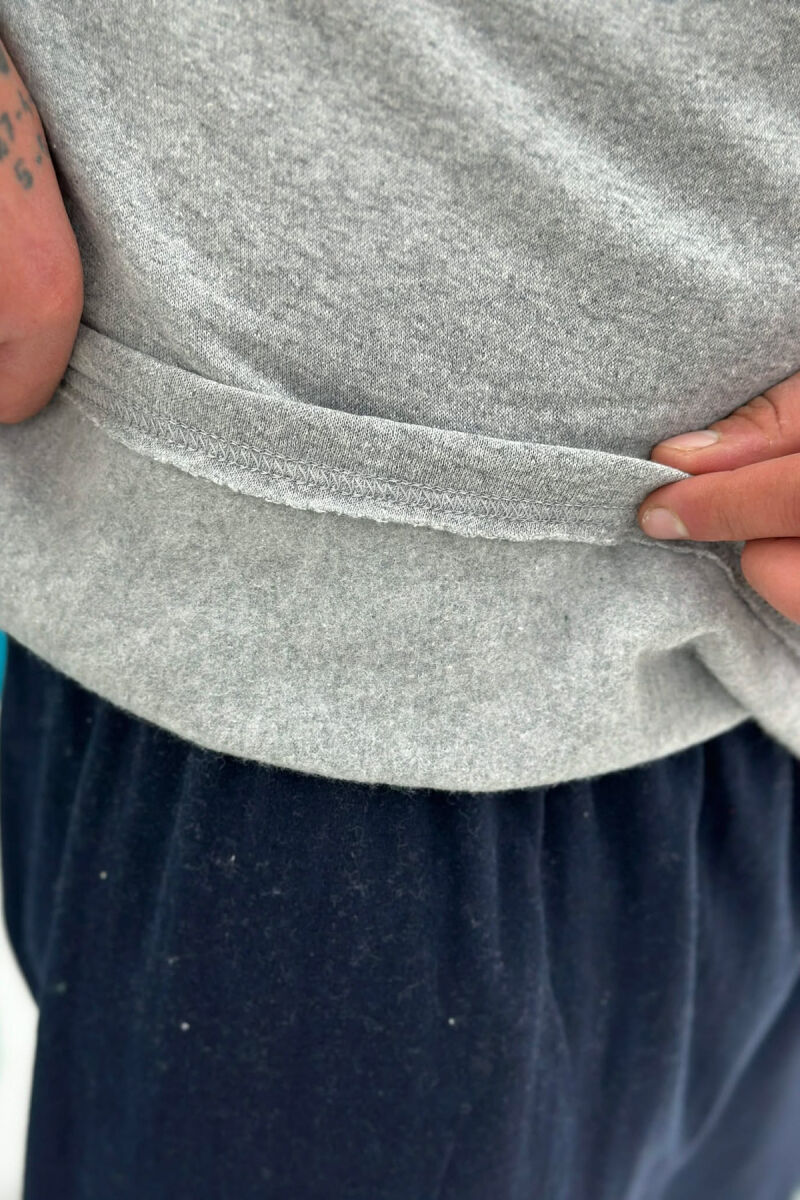 PIZHAME BLUZE ME LOGO TE VOGEL + TUTA PER MESHKUJ NE NGJYRE GRI - 5