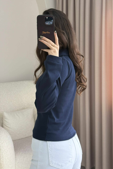 POLO NECK BUTTONS WOMEN SWEATSHIRT DARK BLUE/BEE - 4