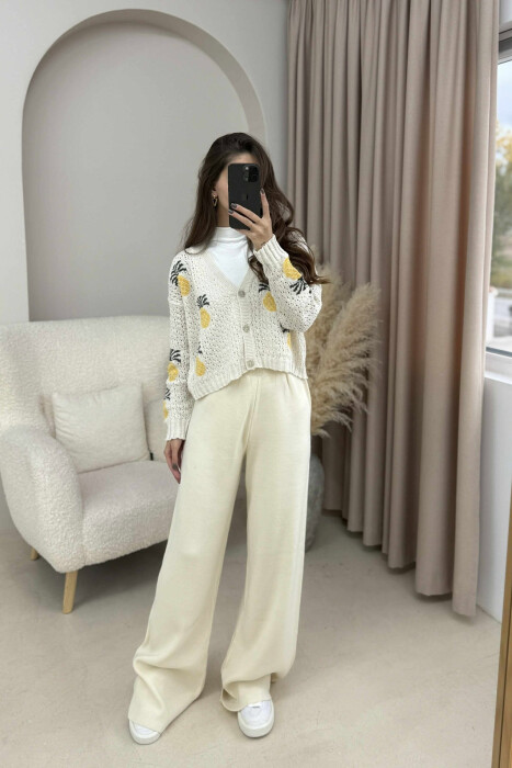 PULOVËR E THURRUR ME ANANAS PËR FEMRA NË NGJYRË KREM - 9