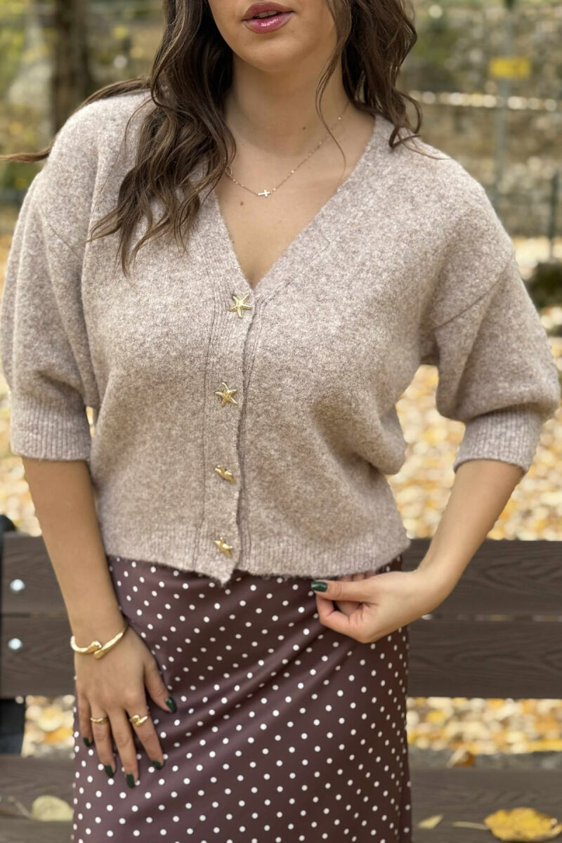 PULOVËR ME MËNGË TË SHKURTRA DHE KOPSA ME DETAJIN E YLLIT TË DETIT PËR FEMRA NË NGJYRË BEZHË - 5