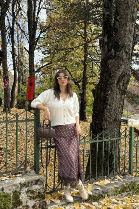 PULOVËR ME MËNGË TË SHKURTRA DHE KOPSA ME DETAJIN E YLLIT TË DETIT PËR FEMRA NË NGJYRË TË BARDHË 