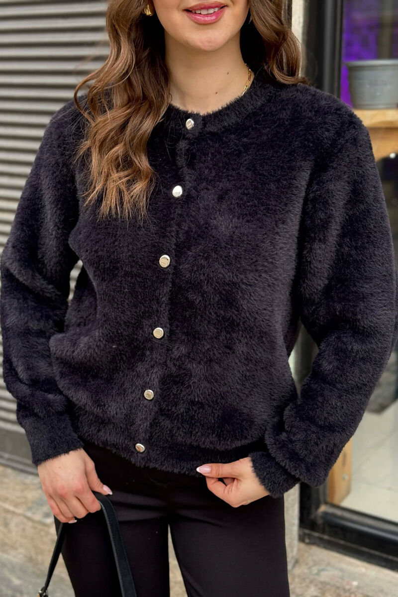 PULOVER NJE NGJYRESHE ME BUTONA PER FEMRA NE NGJYRE TE ZEZE - 2