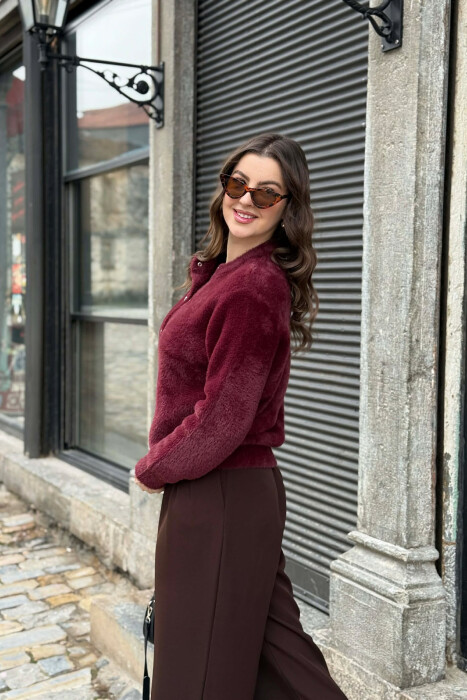 PULOVER NJE NGJYRESHE ME BUTONA PER FEMRA NE NGJYRE VISHNJE - 4