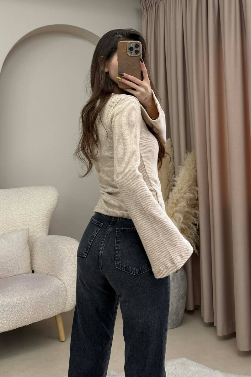 PULOVER NJE NJGYRESHE PER FEMRA NE NGJYRE BEZHE - 2