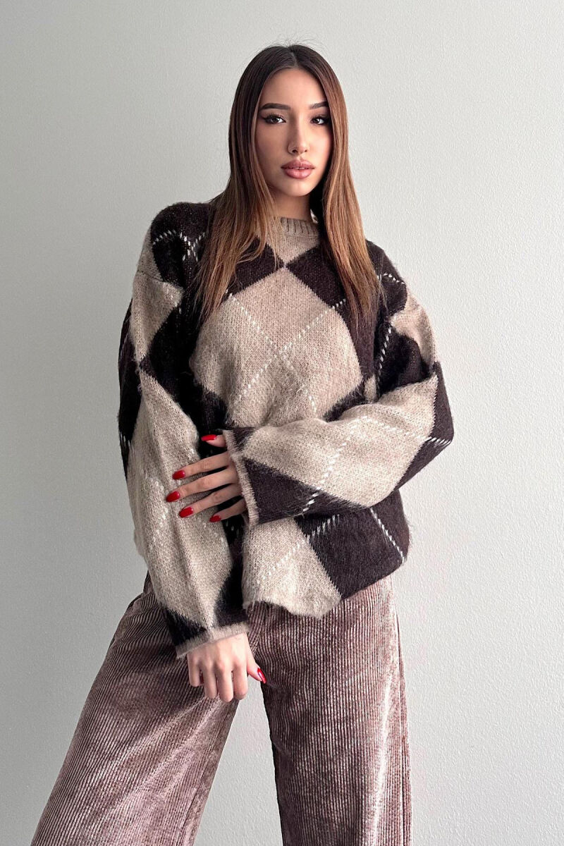 RHOMBUS DESIGN WHITE STRIPE DETAIL WOMEN SWEATER BEIGE/BEZHE - 2