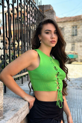 KANATJERE ME LIDHËSE PËR FEMRA NË NGJYRËN JESHILE E ZBARDHUR - KLAUDIO FASHION