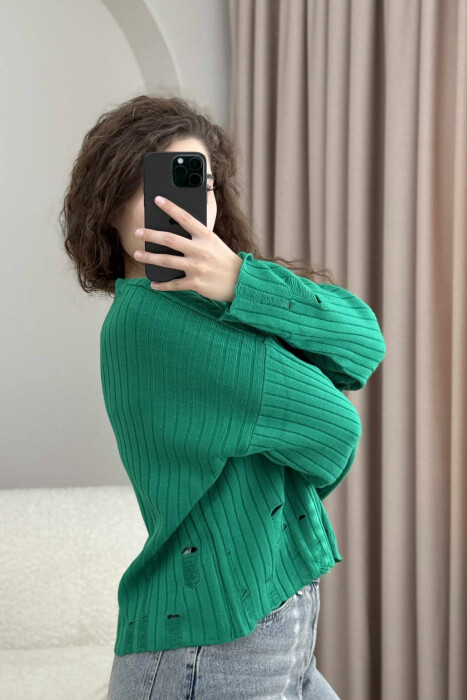 ROUND NECK ONE COLOR RIPPED WOMEN SWEATER GREEN/JESHILE - 4