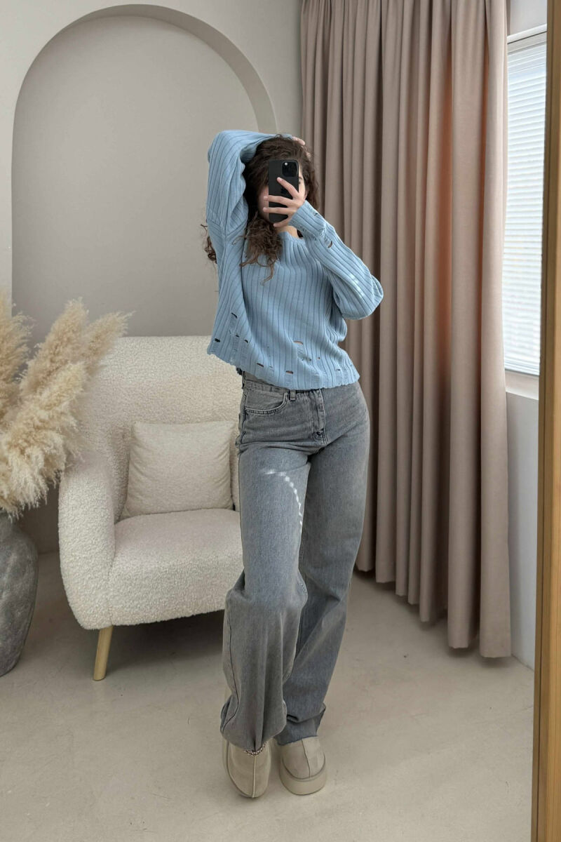 ROUND NECK ONE COLOR RIPPED WOMEN SWEATER LIGHTBLUE/BZ - 2