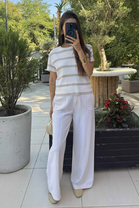 T-SHIRT ME DIZAJNIN E VIJAVE PËR FEMRA NË NGJYRËN E BARDHË DHE BEZHË - KLAUDIO FASHION