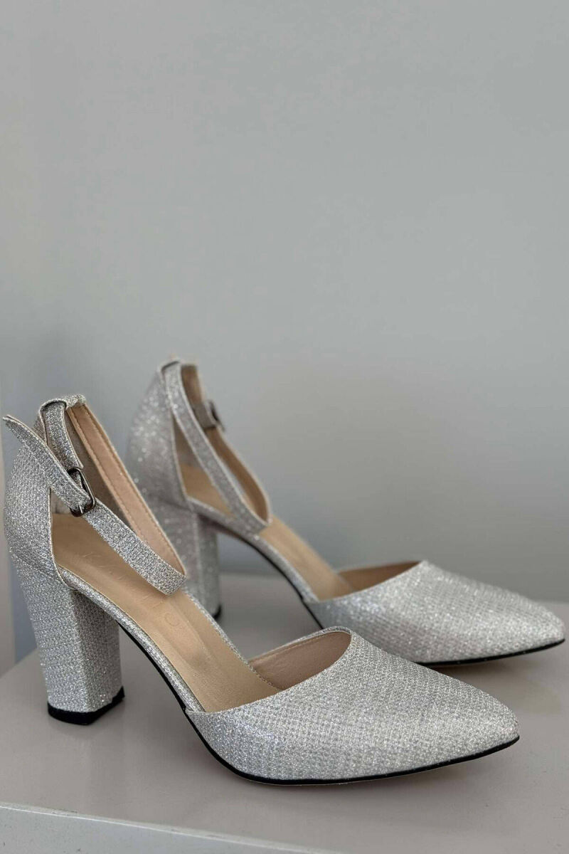 SANDALE TË SHNDRITSHME ME TAKË PËR FEMRA NË NGJYRË GRI - 2