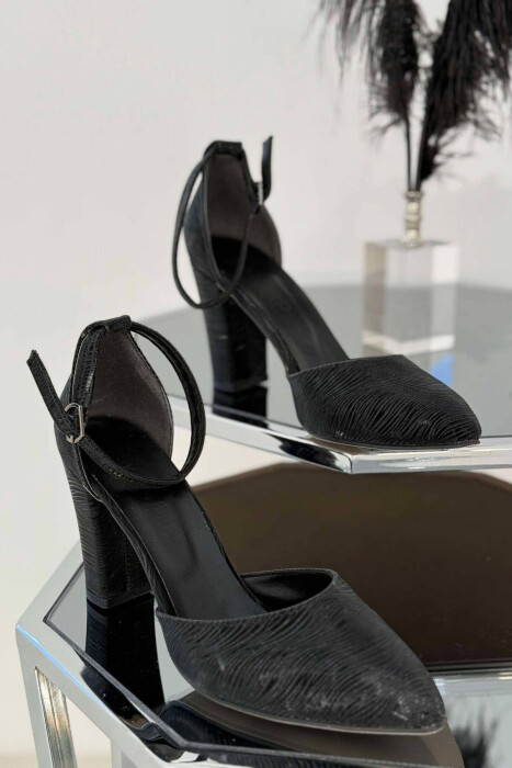 SANDALE TË SHNDRITSHME ME TAKË PËR FEMRA NË NGJYRË TË ZEZË - 3