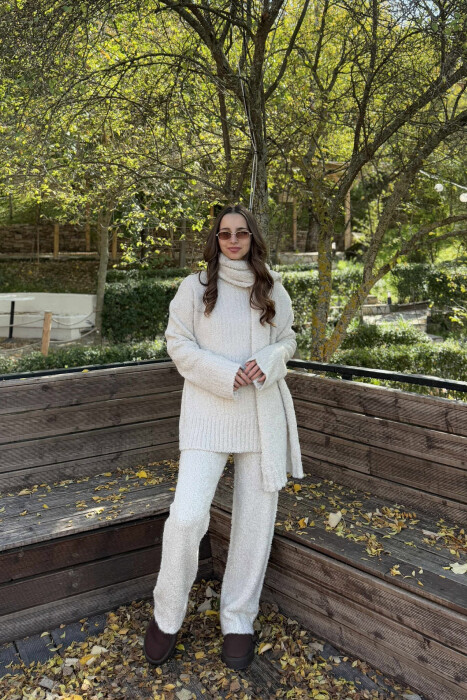 SET TRE PJESËSH I THURRUR SHALL+TRIKO+PANTALLONA PËR FEMRA NË NGJYRË KREM - KLAUDIO FASHION