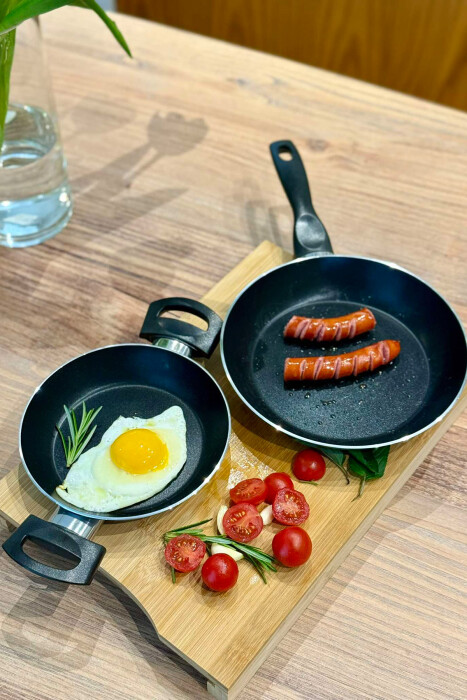 SET DY PJESËSH TIGAN PËR SERVIRJE 16CM+TIGAN PËR SKUQJE 20CM NË NGJYRËN GRI - 9