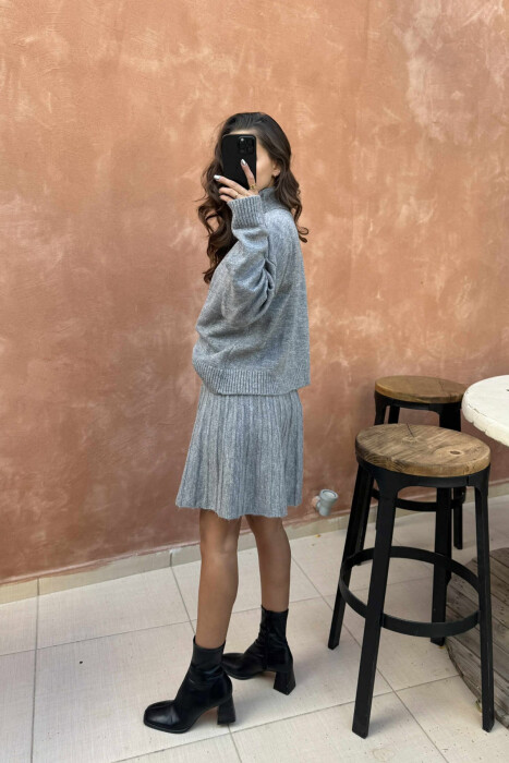 SET GOLF + FUND PËR FEMRA NË NGJYRËN GRI E ZBARDHUR - 2