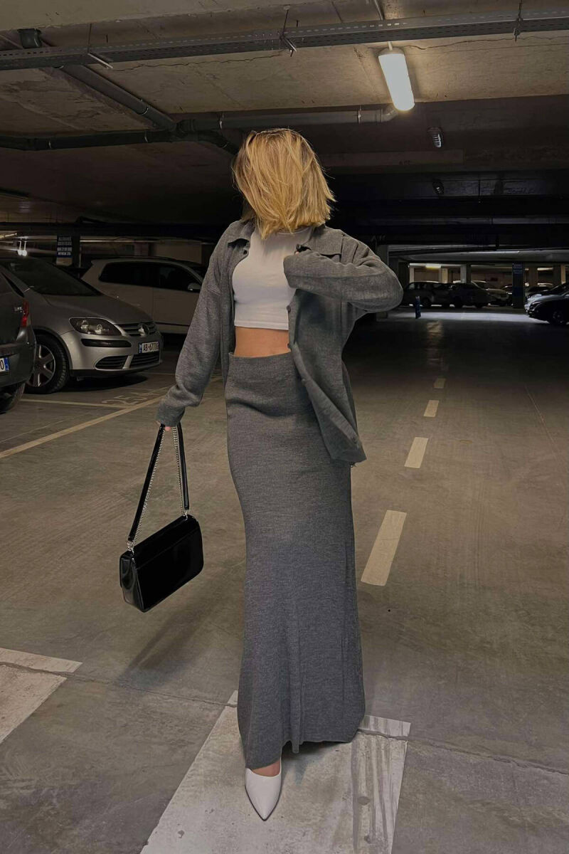 SET NJË NGJYRËSH PËR FEMRA NË NGJYRËN GRI - 2