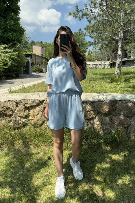 SET I THJESHTË T-SHIRT+PANTALLONA TË SHKURTRA PËR FEMRA NË NGJYRËN BLU E ZBARDHUR - 6