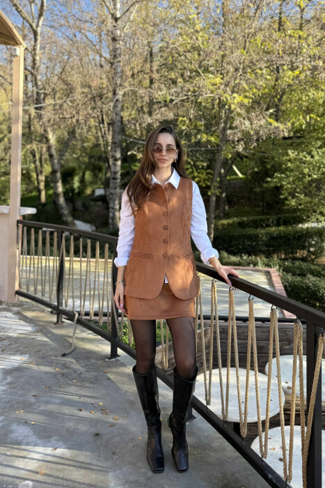 SET I THJESHTË NJË NGJYRËSH JELEK+FUND PËR FEMRA NË NGJYRË KAFE - 5