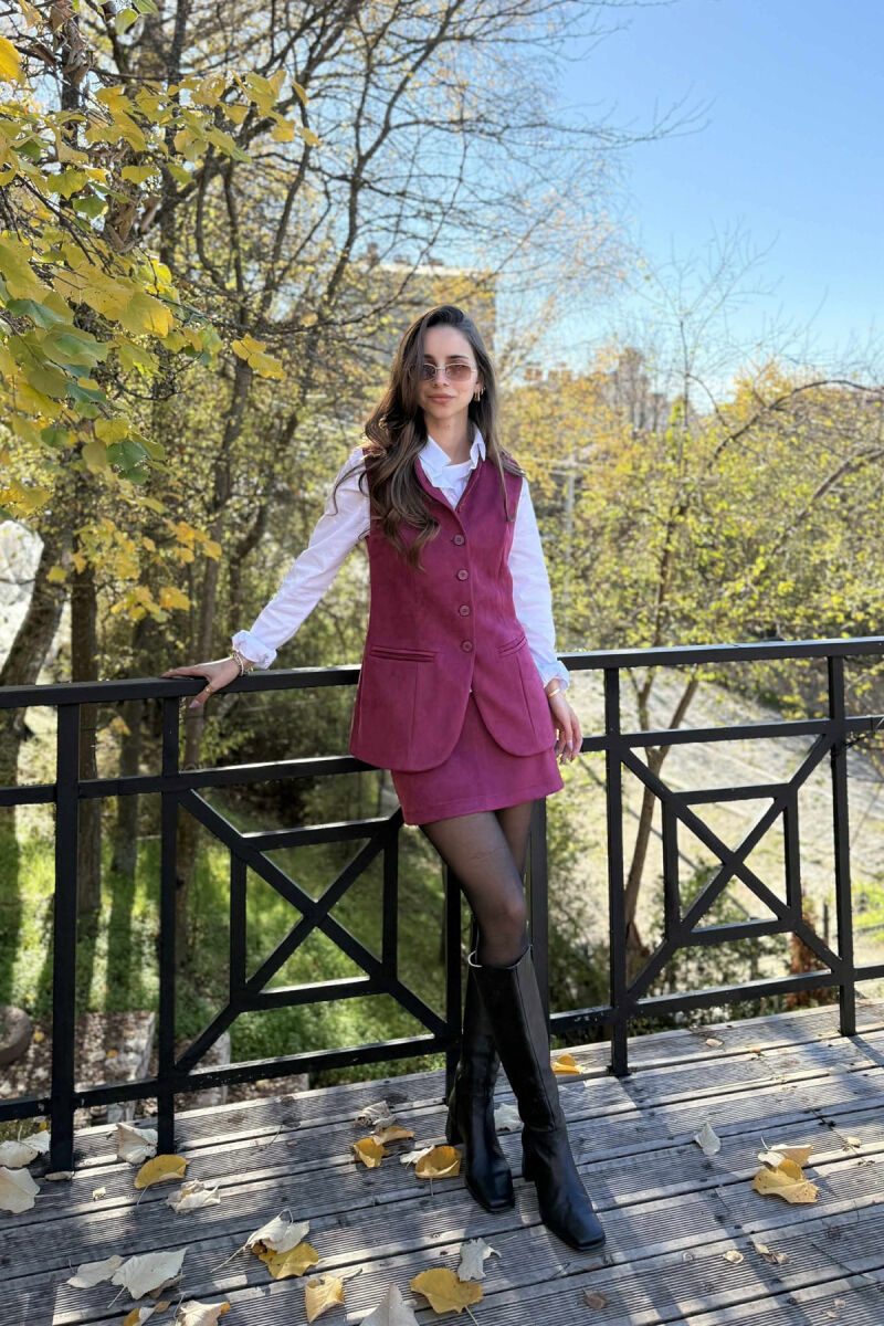 SET I THJESHTË NJË NGJYRËSH JELEK+FUND PËR FEMRA NË NGJYRË VISHNJË - 1