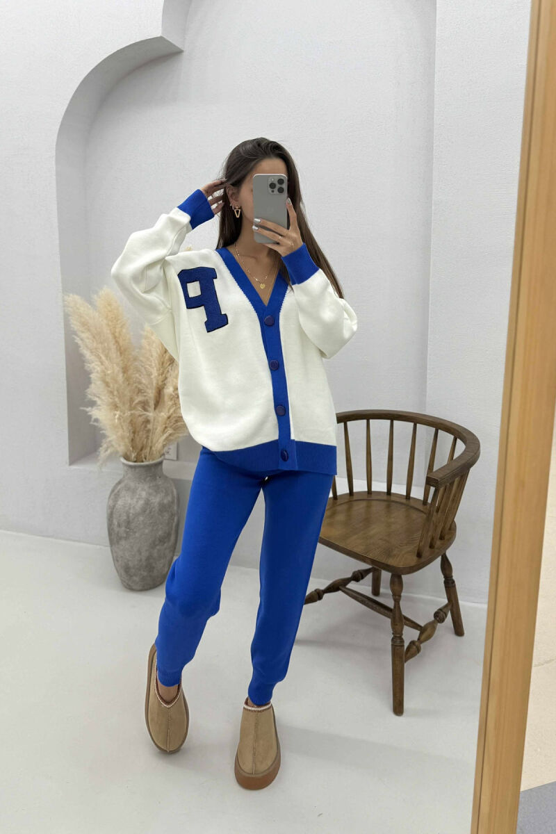 SET I THURRUR PULOVËR ME SHKRONJËN P+PANTALLONA PËR FEMRA NË NGJYRË TË BARDHË ME BLU - 3