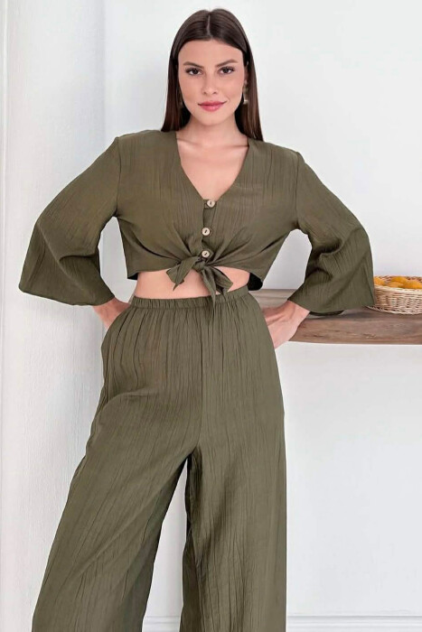  SET KEMISHE ME BUTONA + PANTALLONA PER FEMRA NE NGJYRE JESHILE - 2