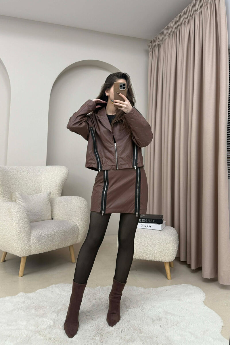 SET LEKURE XHAKETE ME DETAJE ZINXHIRASH + FUND PER FEMRA NE NGJYRE KAFE - 1