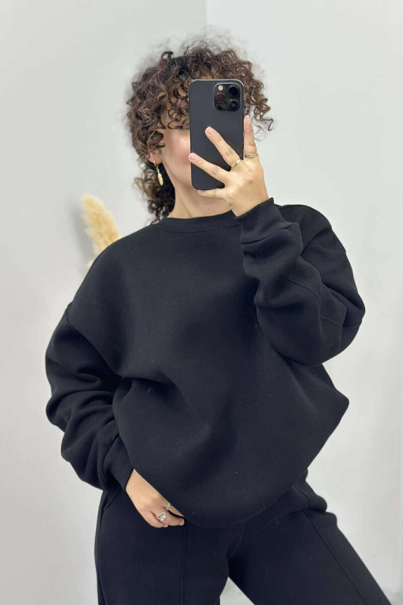 SET ME PUSH PËR FEMRA NË NGJYRËN E ZEZË - 3