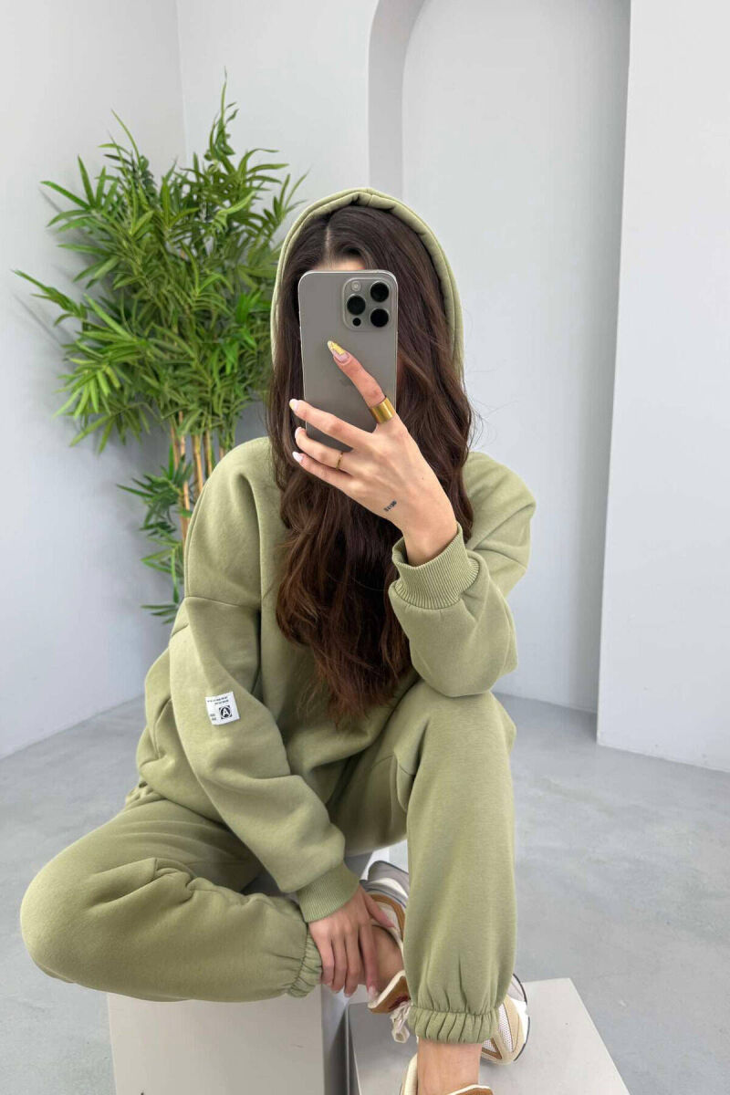 SET ME PUSH PËR FEMRA NË NGJYRËN ULLI - 2