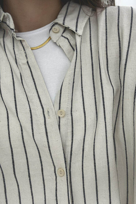 SET ME VIJA PËR FEMRA NË NGJYRËN KREM DHE BLU E ERRËT - 5