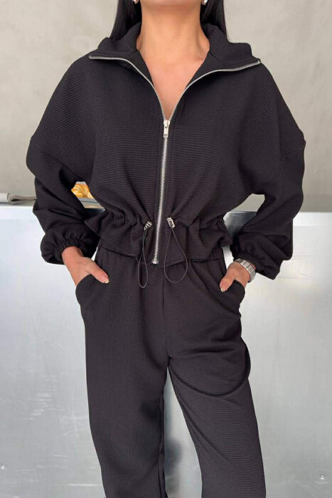 SET NJE NGJYRESH XHAKETE + PANTALLONA PER FEMRA NE NGJYRE TE ZEZE - 6