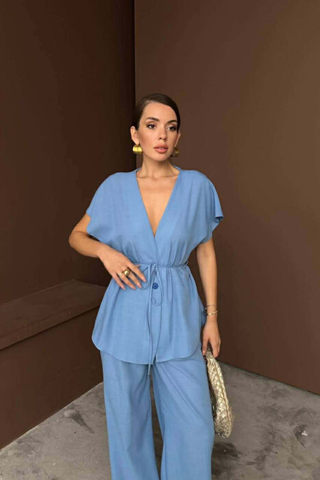 SET NJE NGJYRESH BLUZE ME MENGE TE SHKURTRA ME LIDHESE NE MES + PANTALLONA PER FEMRA NE NGJYRE BLU - 4