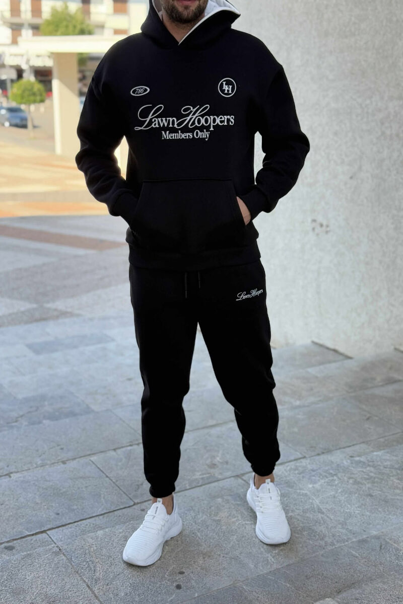 SET NJË NGJYRËSH HOODIE ME SHKRIM PARA+TUTA PËR MESHKUJ NË NGJYRË TË ZEZË - 1