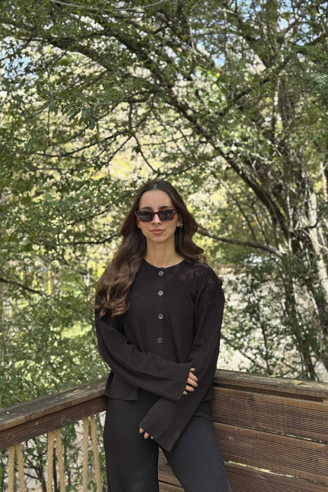 SET NJË NGJYRËSH I THJESHTË PULOVËR+PANTALLONA PËR FEMRA NË NGJYRË TË ZEZË - 2