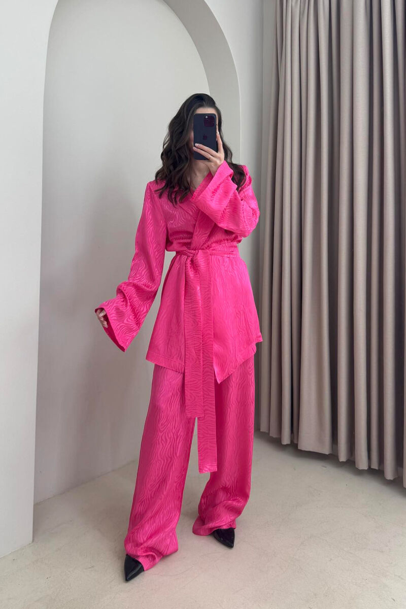 SET NJË NGJYRËSH ME DETAJIN E LIDHSEVE XHAKETË+PANTALLONA PËR FEMRA NË NGJYRËN ÇIKLAMI - 3