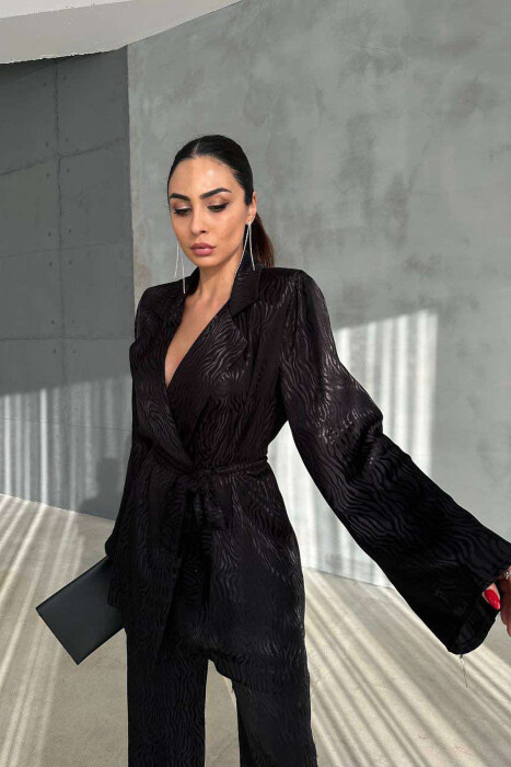 SET NJË NGJYRËSH ME DETAJIN E LIDHSEVE XHAKETË+PANTALLONA PËR FEMRA NË NGJYRËN E ZEZË - 4