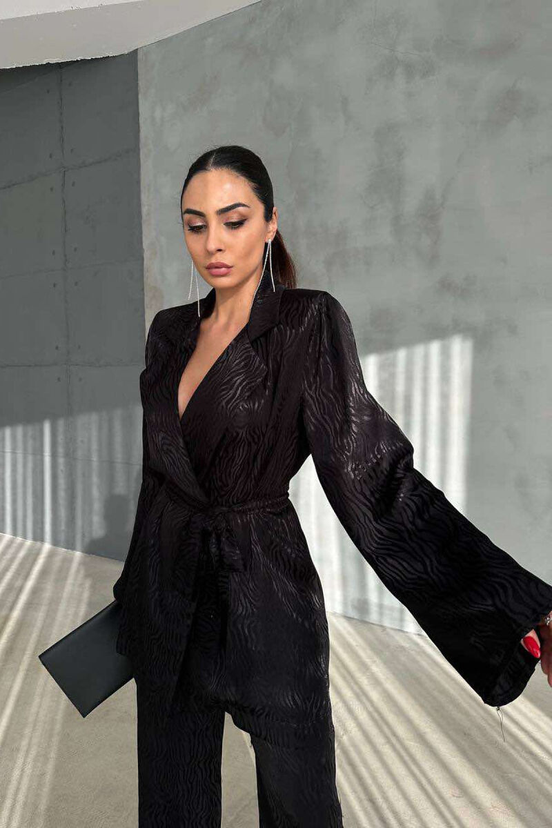 SET NJË NGJYRËSH ME DETAJIN E LIDHSEVE XHAKETË+PANTALLONA PËR FEMRA NË NGJYRËN E ZEZË - 4