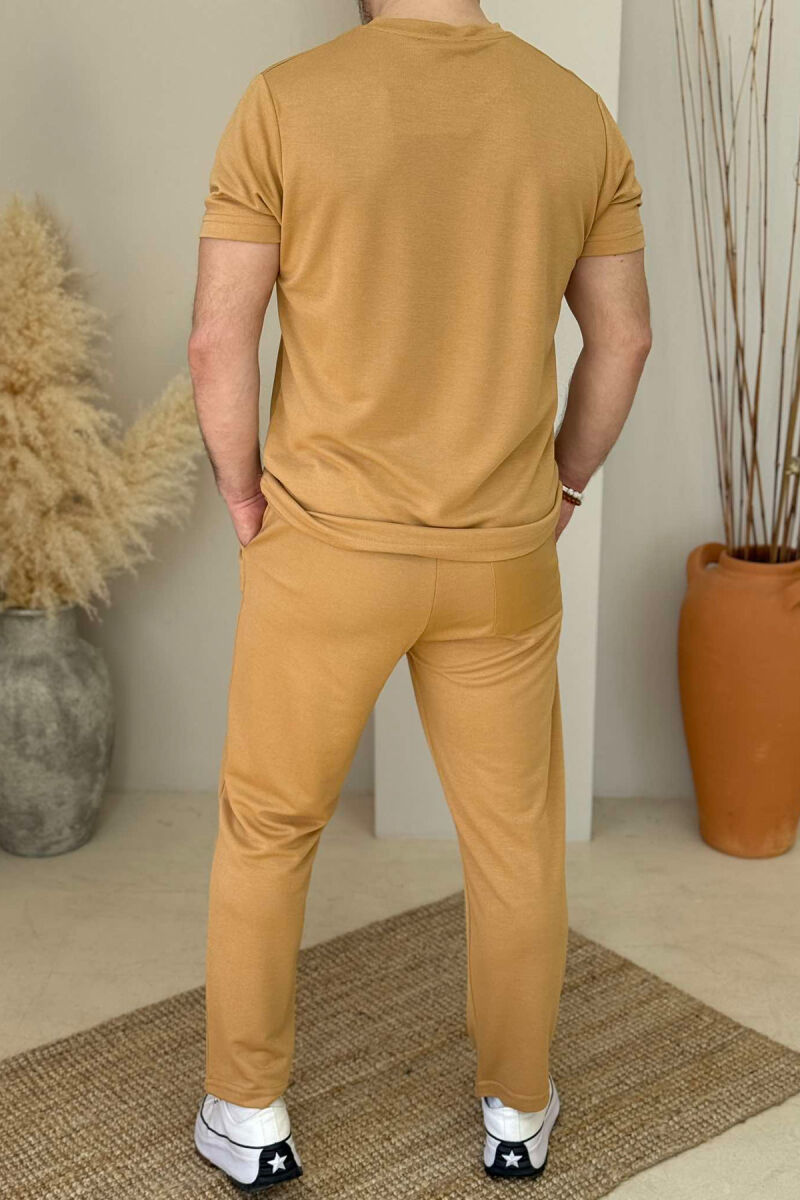 SET NJË NGJYRËSH T-SHIRT+TUTA PËR MESHKUJ NË NGJYRË KAFE E ZBARDHUR - 5