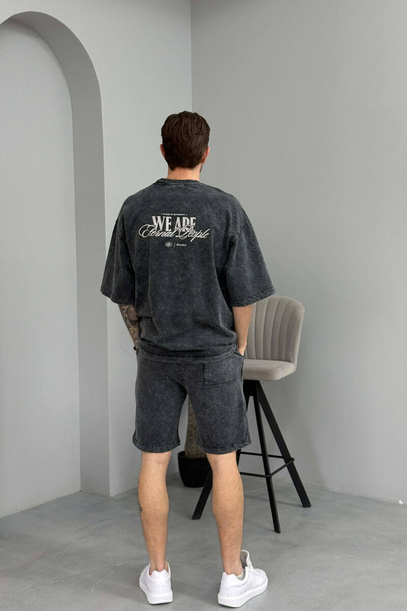 SET NJE NGJYRESH T-SHIRT ME SHKRIME + TUTA TE SHKURTRA PER MESHKUJ NE NGJYRE GRI TE ERRET - 4