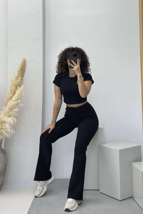 SET NJË NGJYRËSH T-SHIRT+PANTALLONA PËR FEMRA NË NGJYRËN E ZEZË - 2