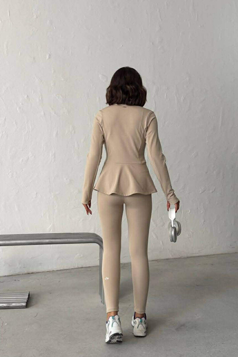 SET NJE NGJYRESH XHAKETE + STREÇE PER FEMRA NE NGJYRE BEZHE - 4