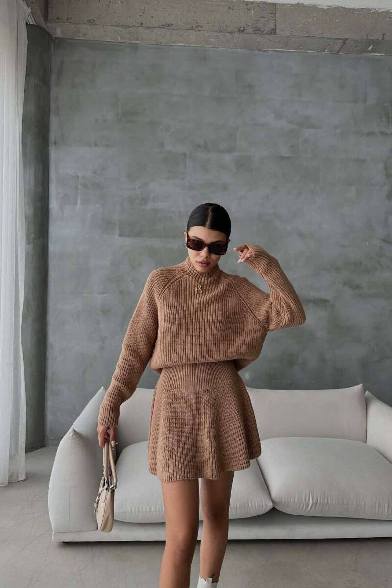 SET PËR FEMRA TRIKO+FUND NË NGJYRËN KAFE - 8