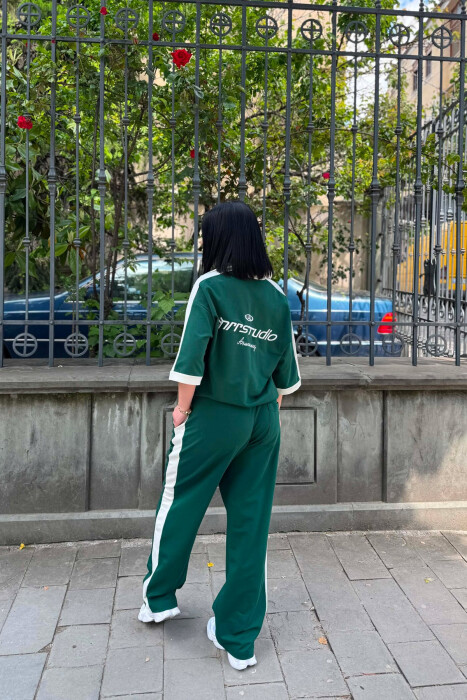 SET T-SHIRT ME JAKE POLO DHE SHKRIME + TUTA PER FEMRA NE NGJYRE JESHILE - 7