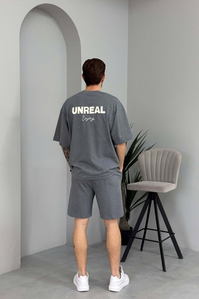 SET T-SHIRT ME SHKRIM PARA & PAS + TUTA TE SHKURTRA PER MESHKUJ NE NGJYRE GRI - 4