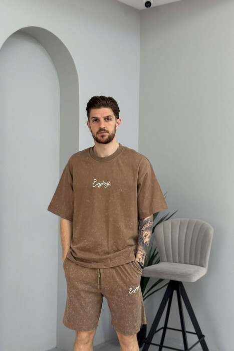 SET T-SHIRT ME SHKRIM PARA & PAS + TUTA TE SHKURTRA PER MESHKUJ NE NGJYRE KAFE TE ZBARDHUR - 2