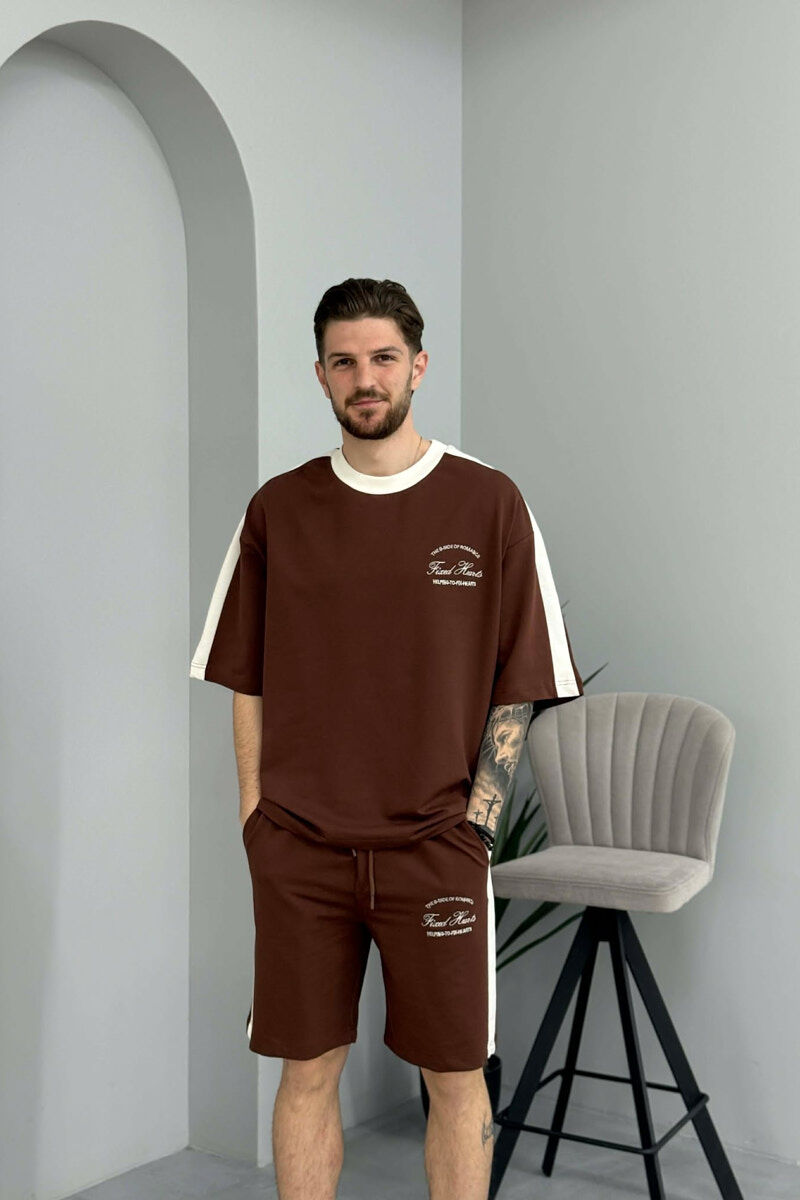 SET T-SHIRT ME SHKRIME TE VOGLA + TUTA TE SHKURTRA PER MESHKUJ NE NGJYRE KAFE - 2