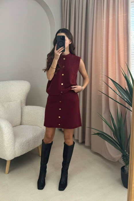 SET I THURRUR ME DETAJIN E BUTONAVE JELEK+FUND PËR FEMRA NË NGJYRË VISHNJË - 2