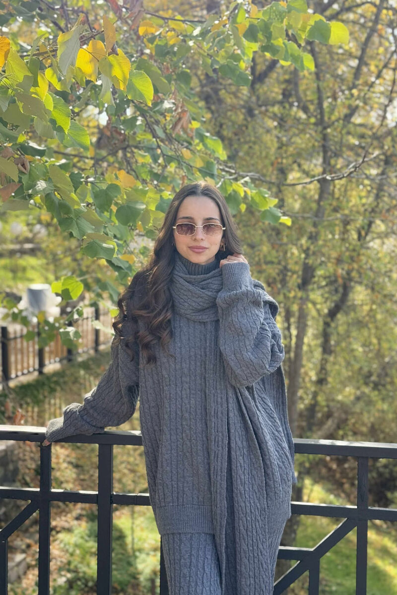 SET TRE PJESËSH I THURRUR SHALL+TRIKO+PANTALLONA ME GËRSHETA PËR FEMRA NË NGJYRË GRI - 2