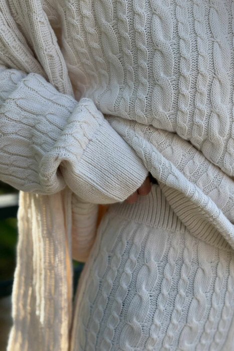 SET TRE PJESËSH I THURRUR SHALL+TRIKO+PANTALLONA ME GËRSHETA PËR FEMRA NË NGJYRË KREM - 5