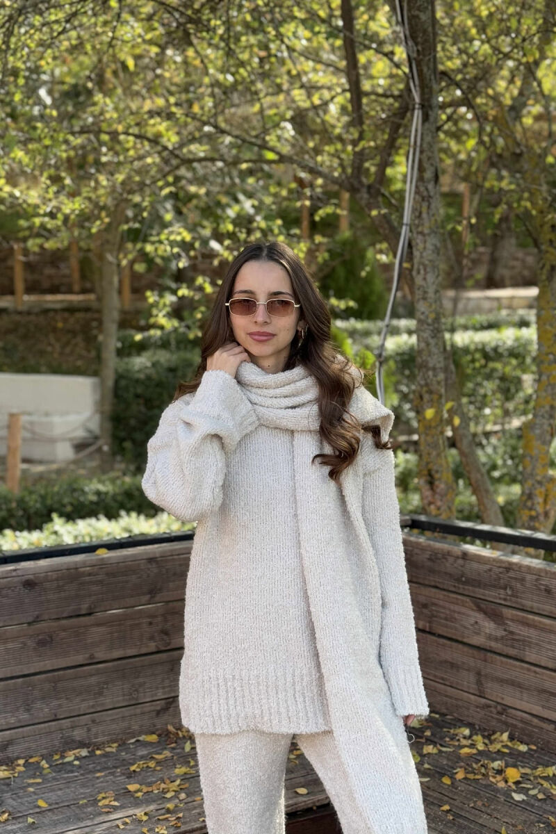 SET TRE PJESËSH I THURRUR SHALL+TRIKO+PANTALLONA PËR FEMRA NË NGJYRË KREM - 3